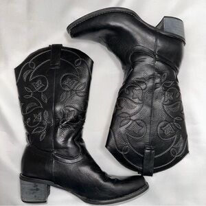 Black boots western cowboy‎ style women’s size 5.5